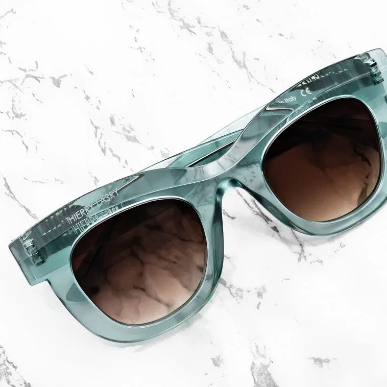 Vintage Inspired Sunglasses vs Modern Frames: Which to Choose?