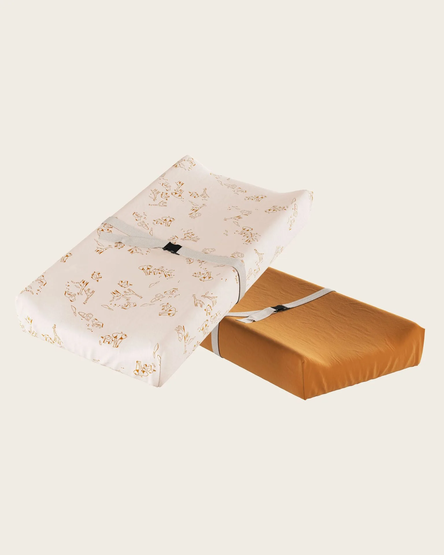 Savanna Changing Pad Cover Set vs Standard Covers: Which Offers Better Absorbency and Fit?