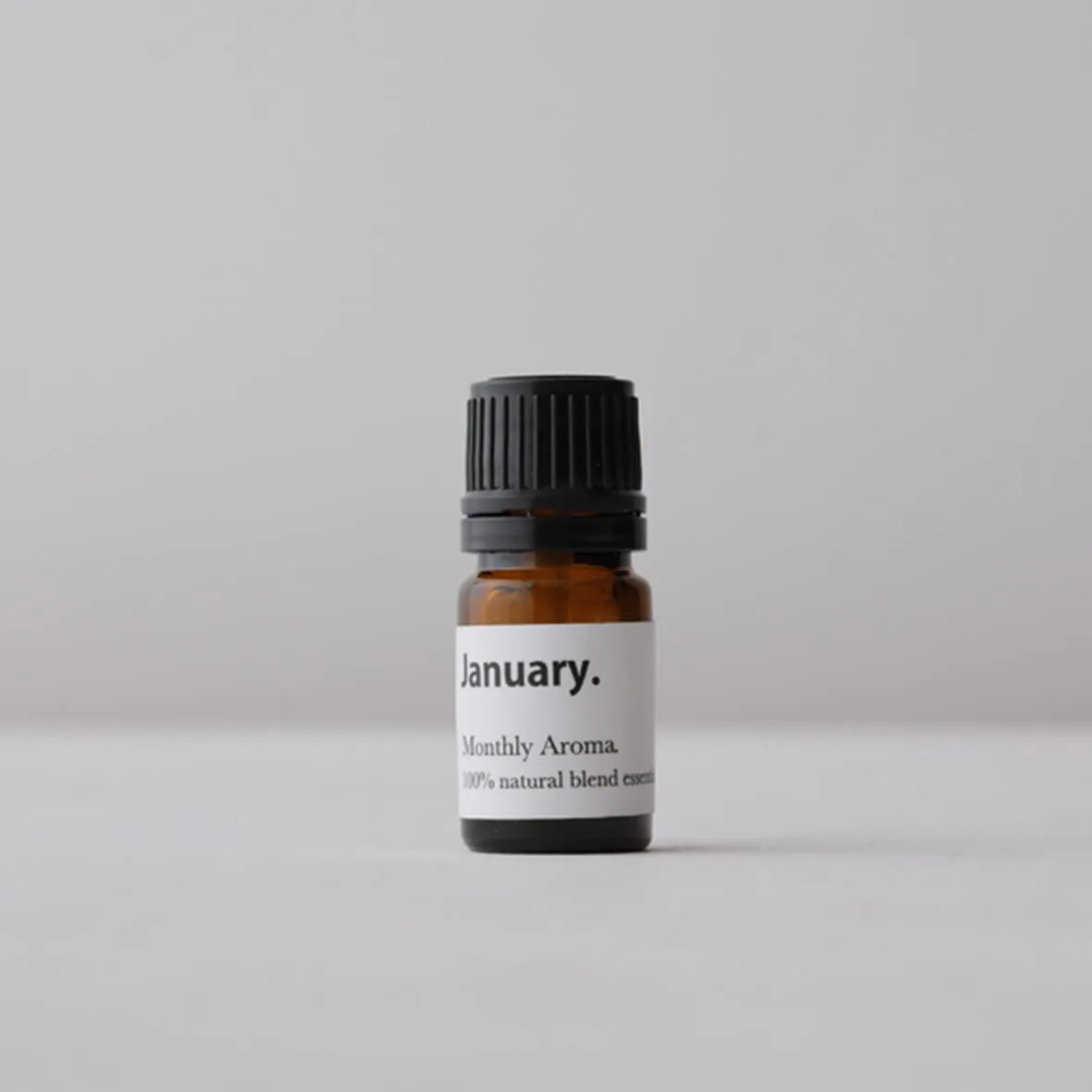 マンスリーアロマ1月/ January. essential oil.精油 5ml - 誕生月のアロマオイル