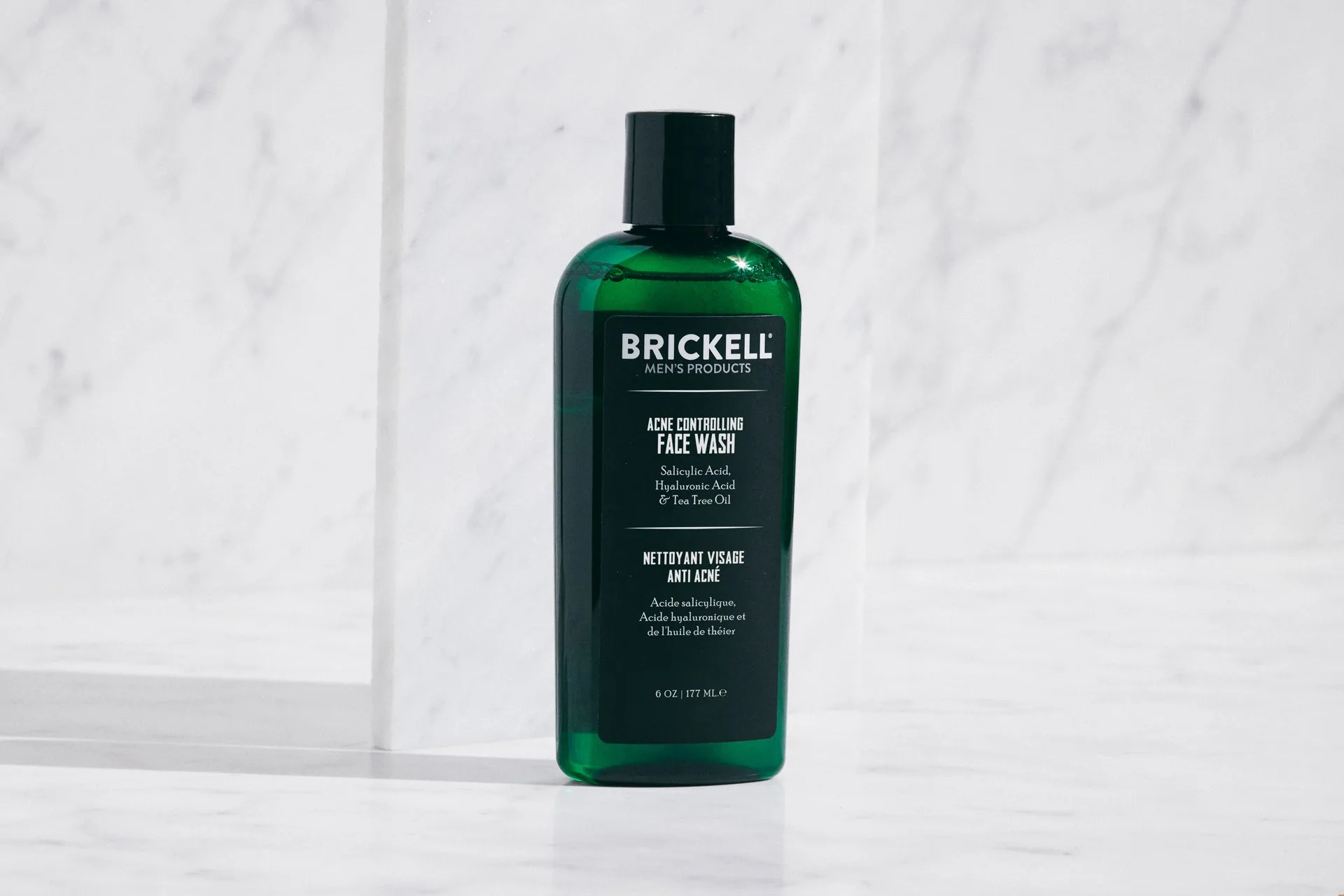Nettoyant visage anti-imperfections pour homme : mode d'emploi