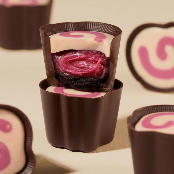 How to Pair Triple Cherry Chocolate Selector with Dessert Wines