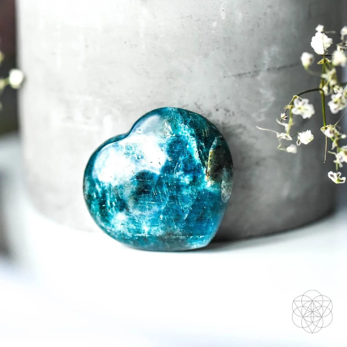 Pink Kunzite vs. Rhodochrosite: Which Crystal Opens the Heart More Gently?