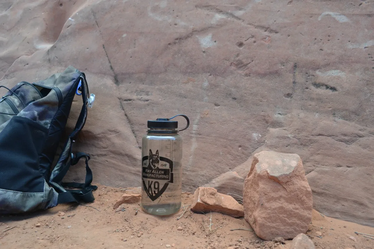 How to Choose a Water Bottle for Field Work