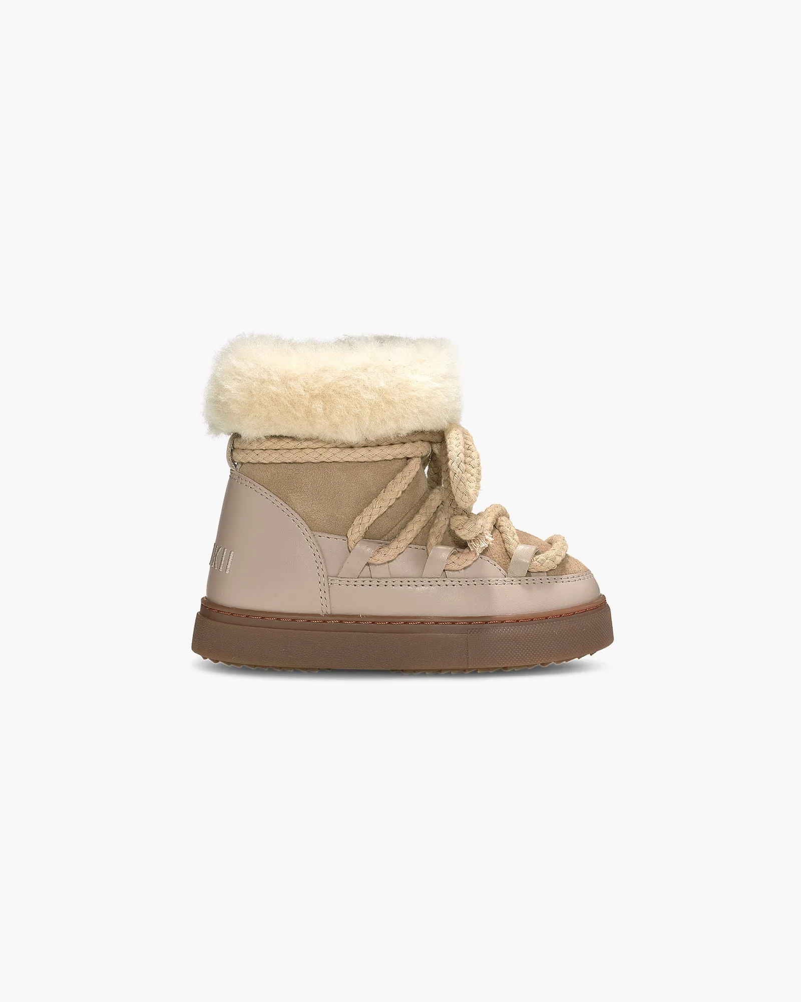 Les sneakers montantes sont-elles bonnes pour les pieds des enfants ?