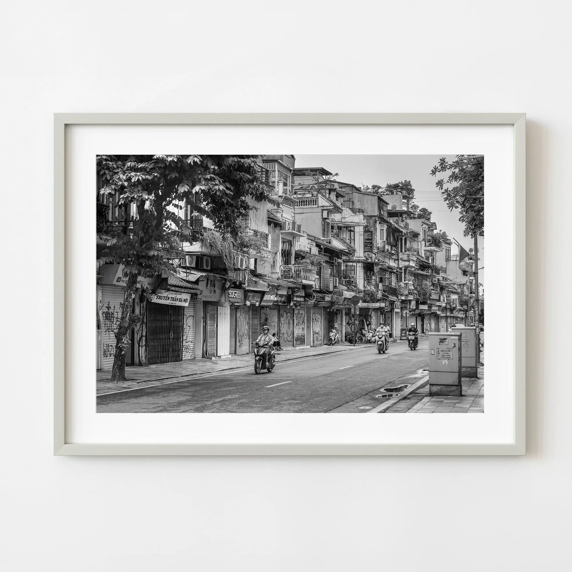 How to Display a Black and White Hanoi Street Print