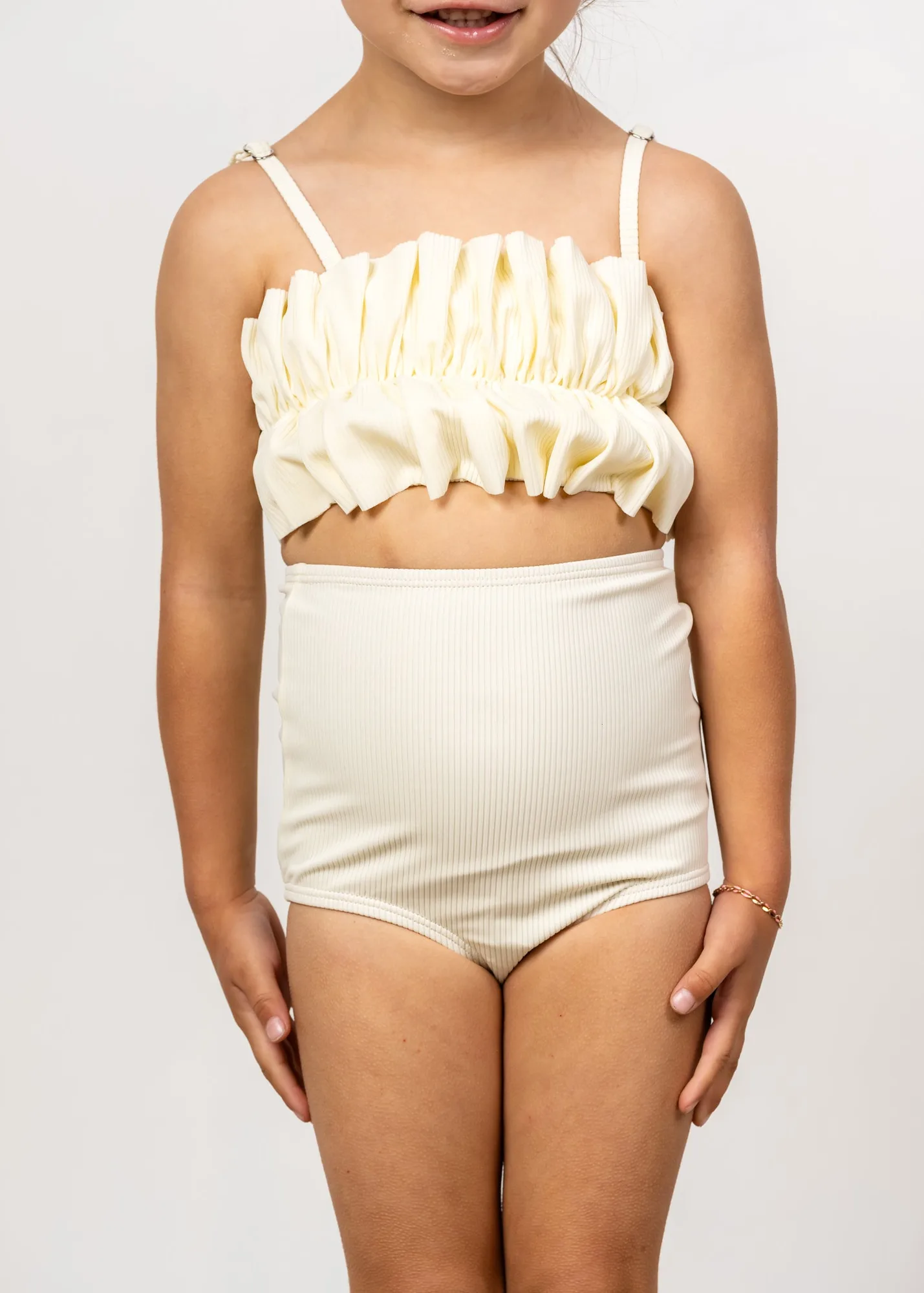 Kinder-Badehosen: Rüschen vs. High-Waist – Kaufberatung