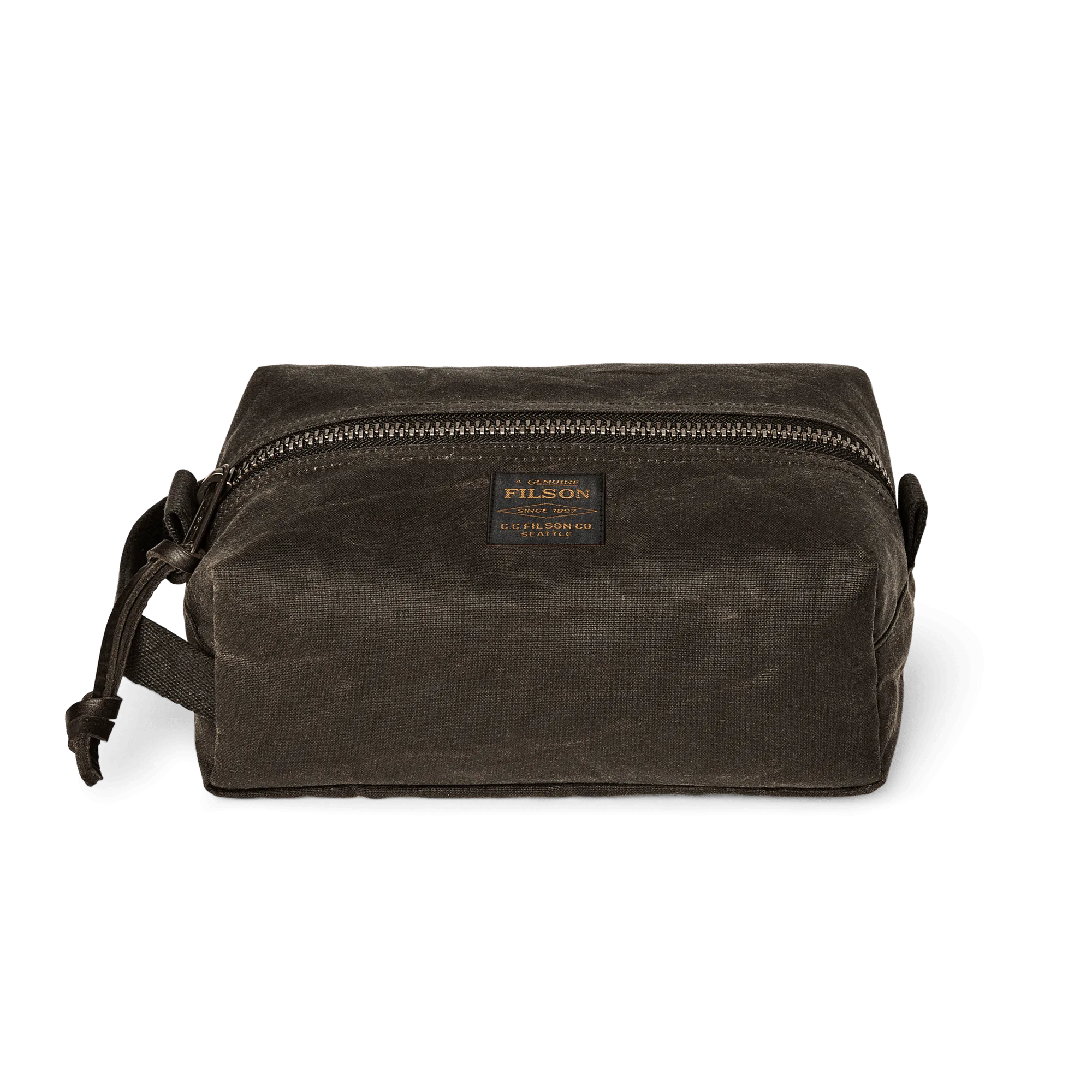 How to Pack a Dopp Kit for Travel