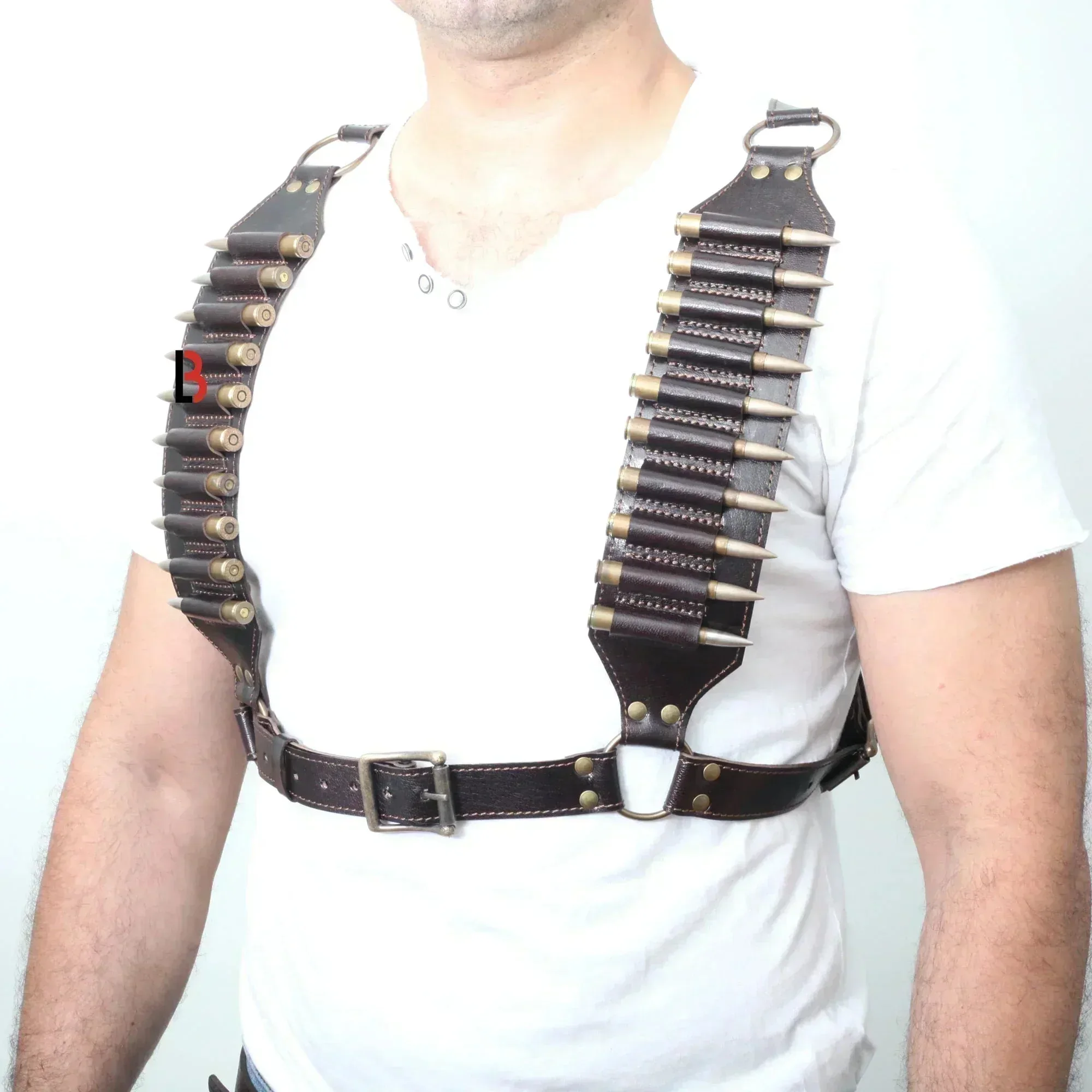 Bandolera para cartuchos de rifle vs. cartuchos de escopeta: ¿cuál carga mejor?
