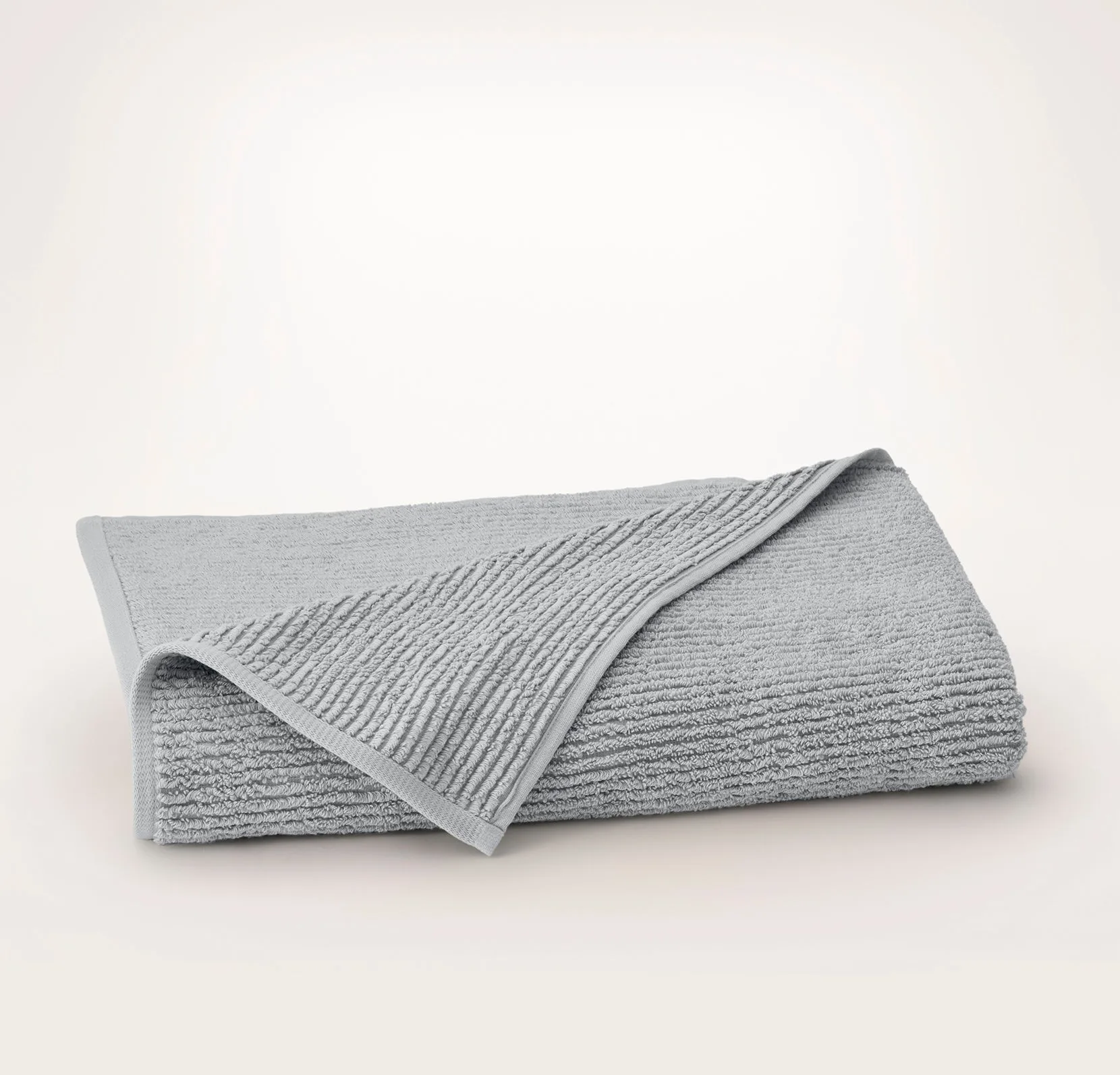 The Best Bath Towel Materials for Softness and Absorbency: A Complete Guide