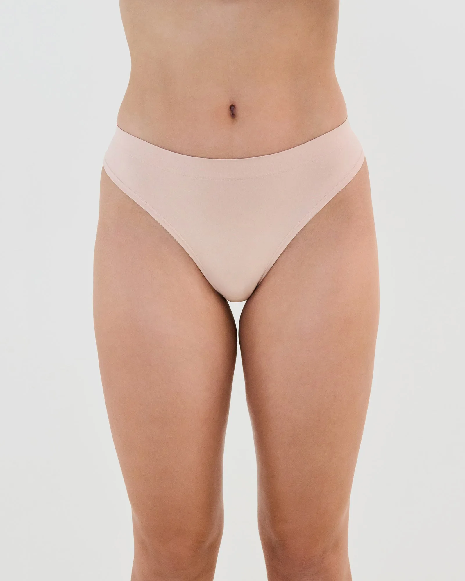 Seamless Soft Thong - Latte