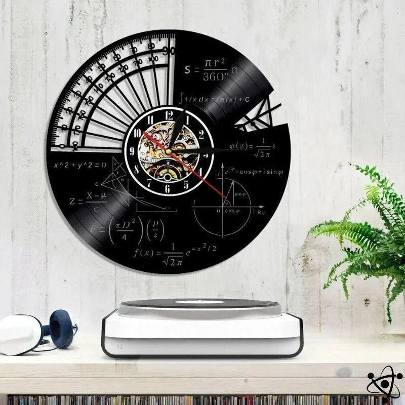 Original Wall Clock Buying Guide for Science Lovers