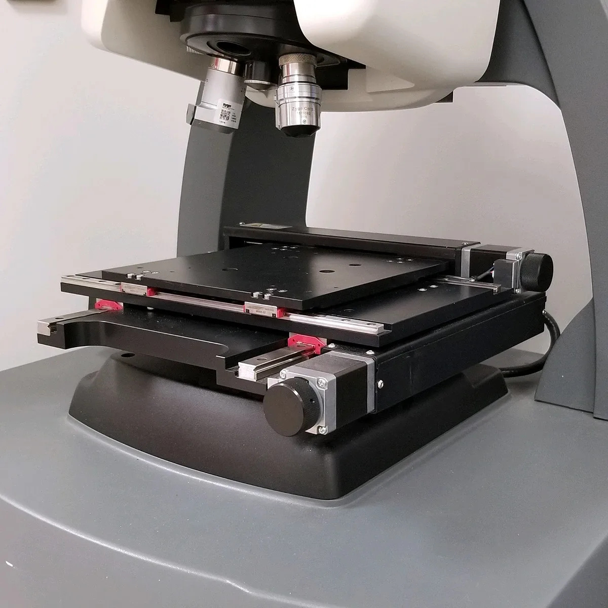 NewView 8000 Stage Upgrade: 1-Axis to 3-Axis vs 3-Axis to 5-Axis