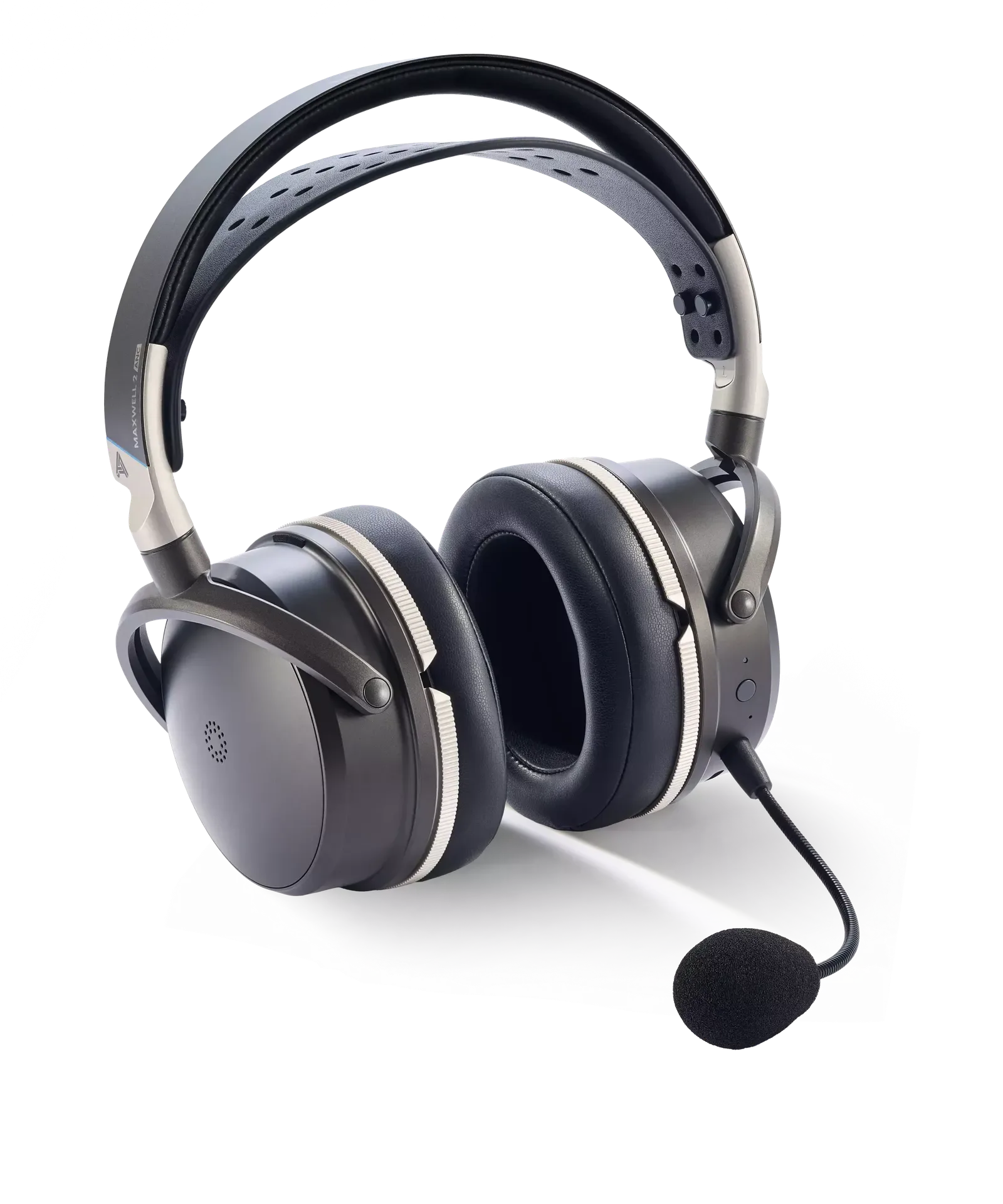 Audeze Maxwell USB Dongle vs Bluetooth: Which Connection Is Better?