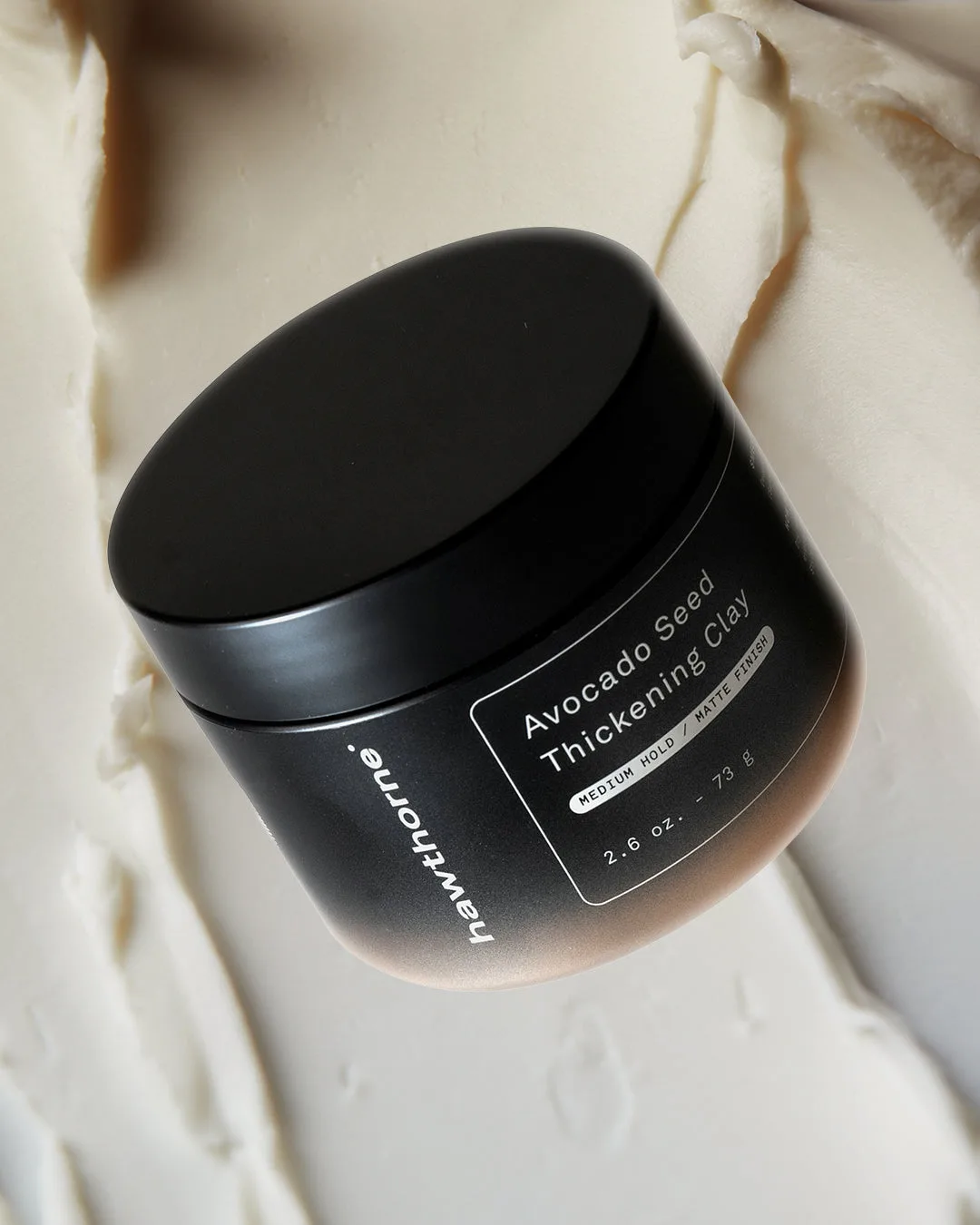 Jak stylizovat tenké vlasy s Avocado Seed Thickening Clay