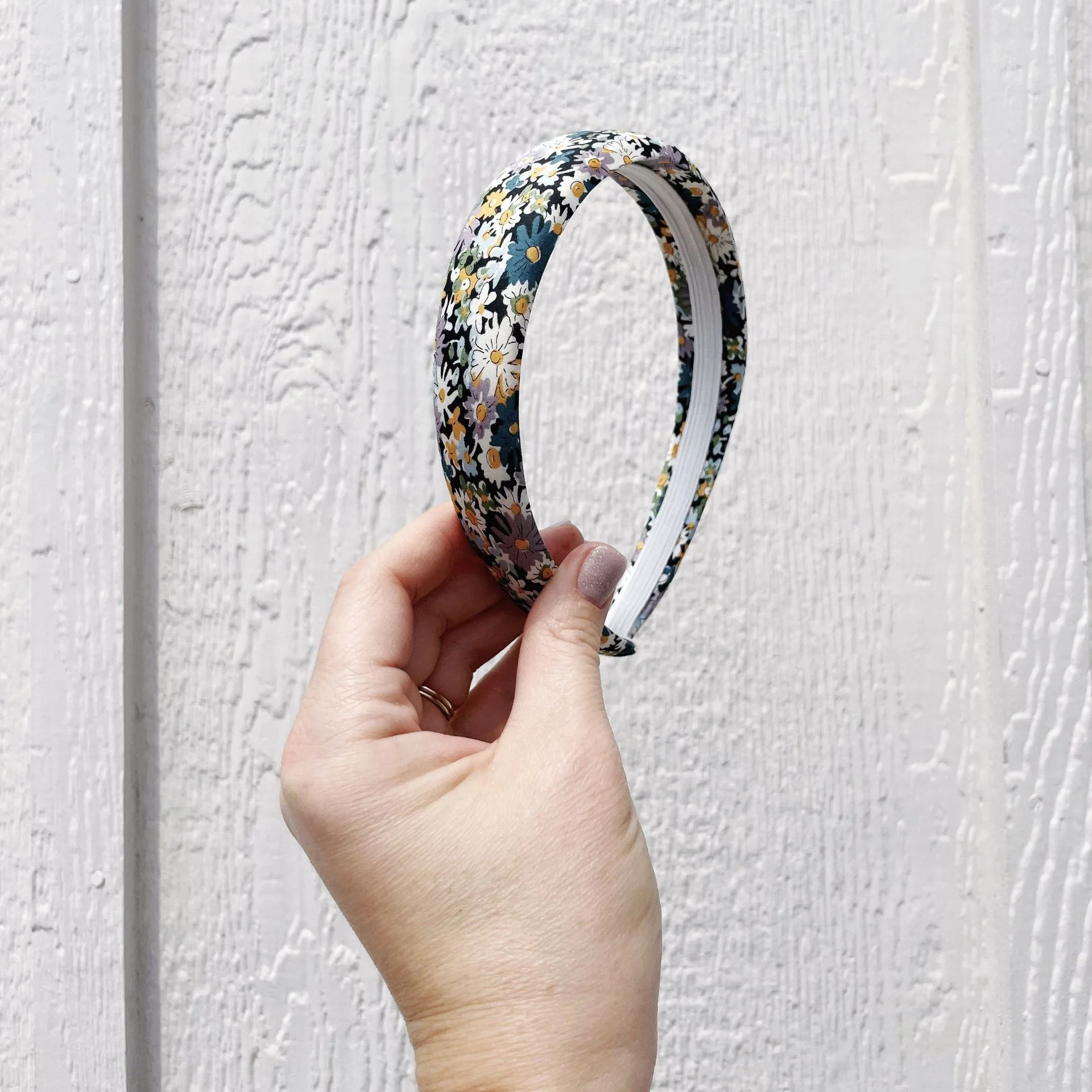 5 Things to Look for When Buying Flower Sunglasses for Your Baby