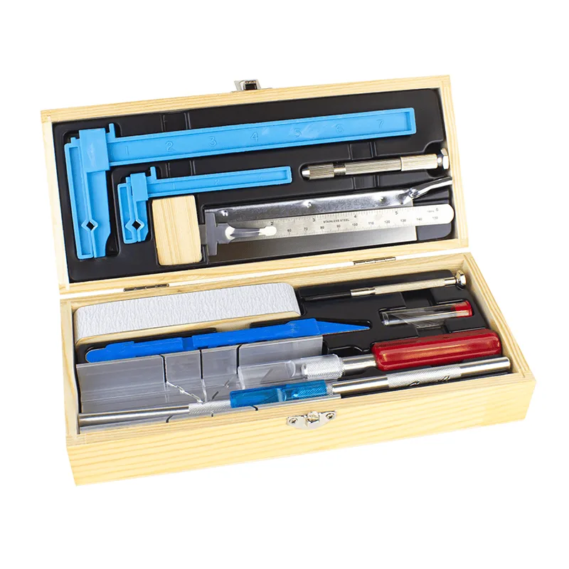 What Is in a Builder Knife and Hobby Tool Set?