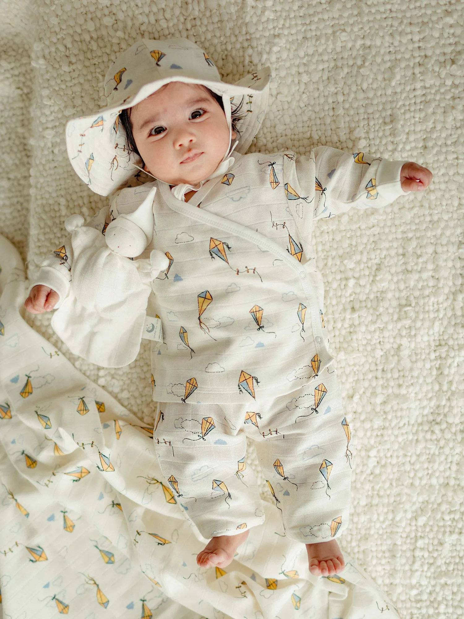 Muslin Side Snap Top and Pant Set for Newborns