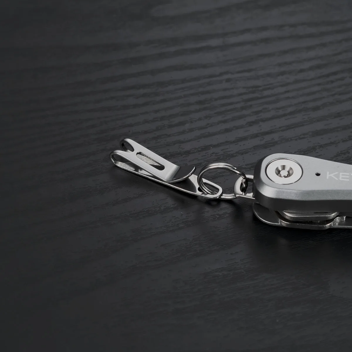 KeySmart vs Leatherman: Which Multitool Reigns Supreme for Everyday Carry?