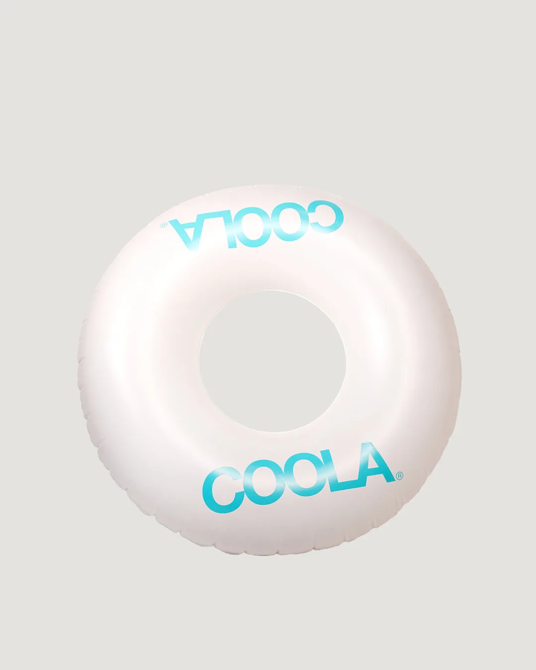 How to Use a Pool Float for Safe Sunbathing