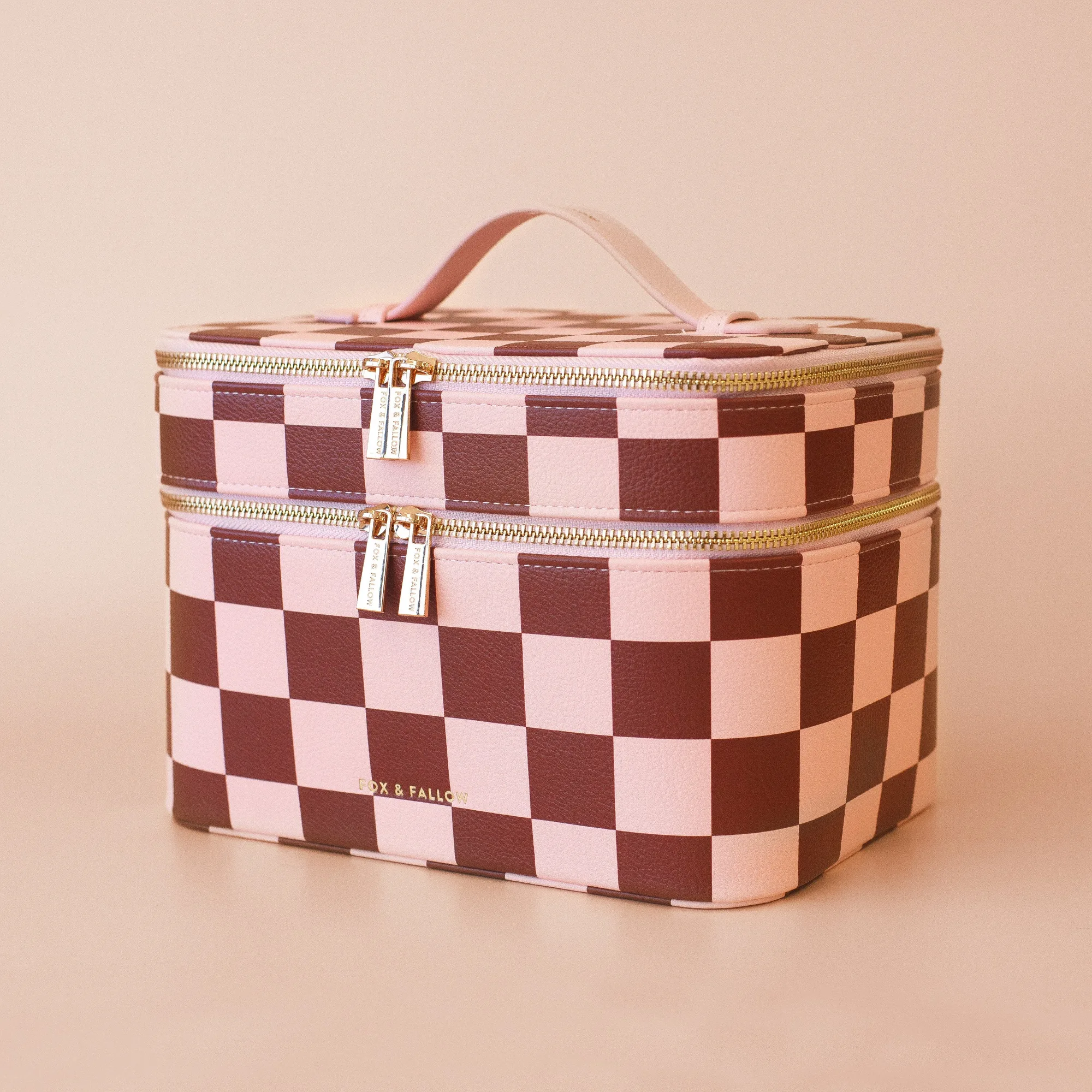 Vanity Case vs. Makeup Bag: Which Is Right for You?