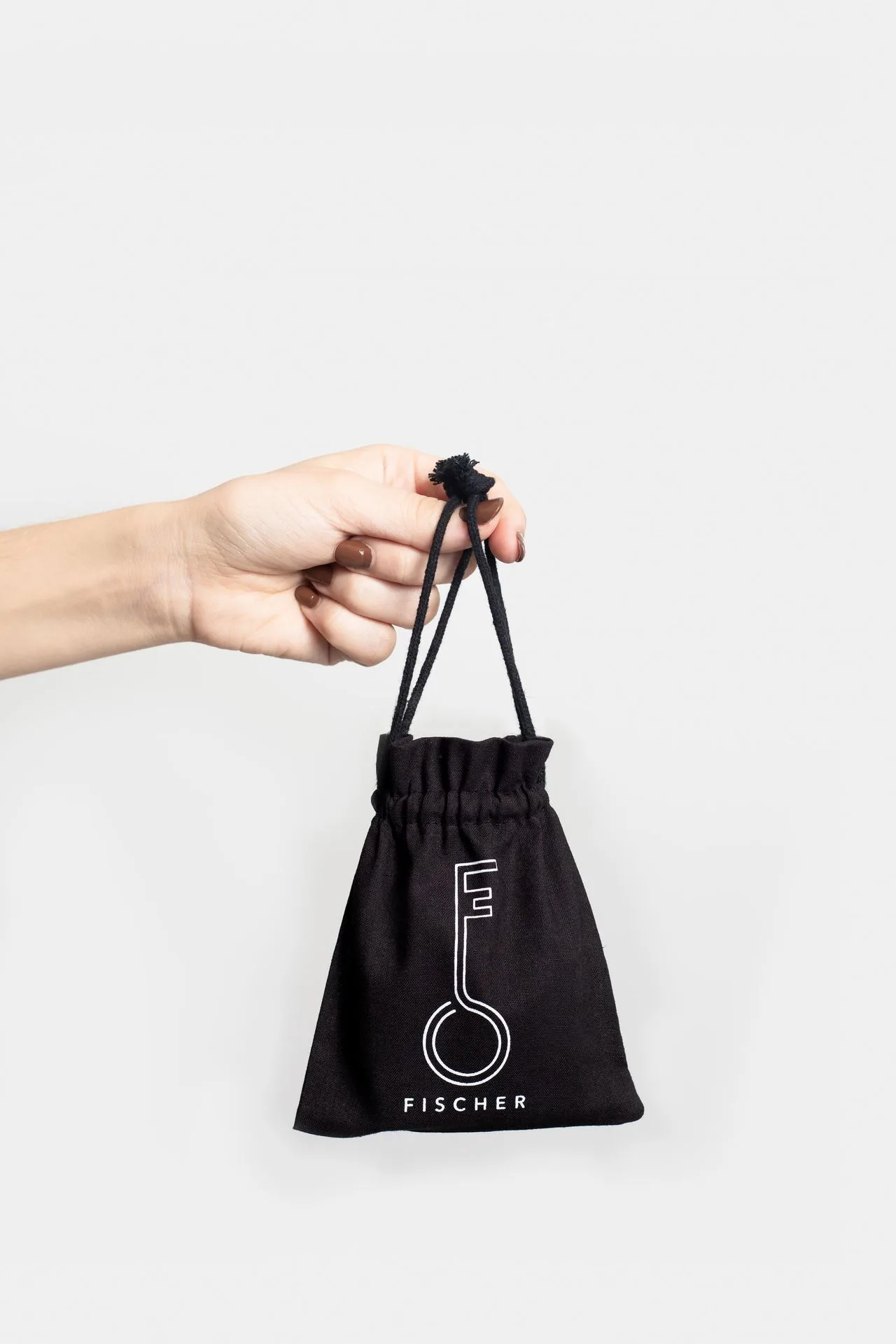 Fischersund Bags vs. Bandanas: Which Icelandic Accessory Suits You?