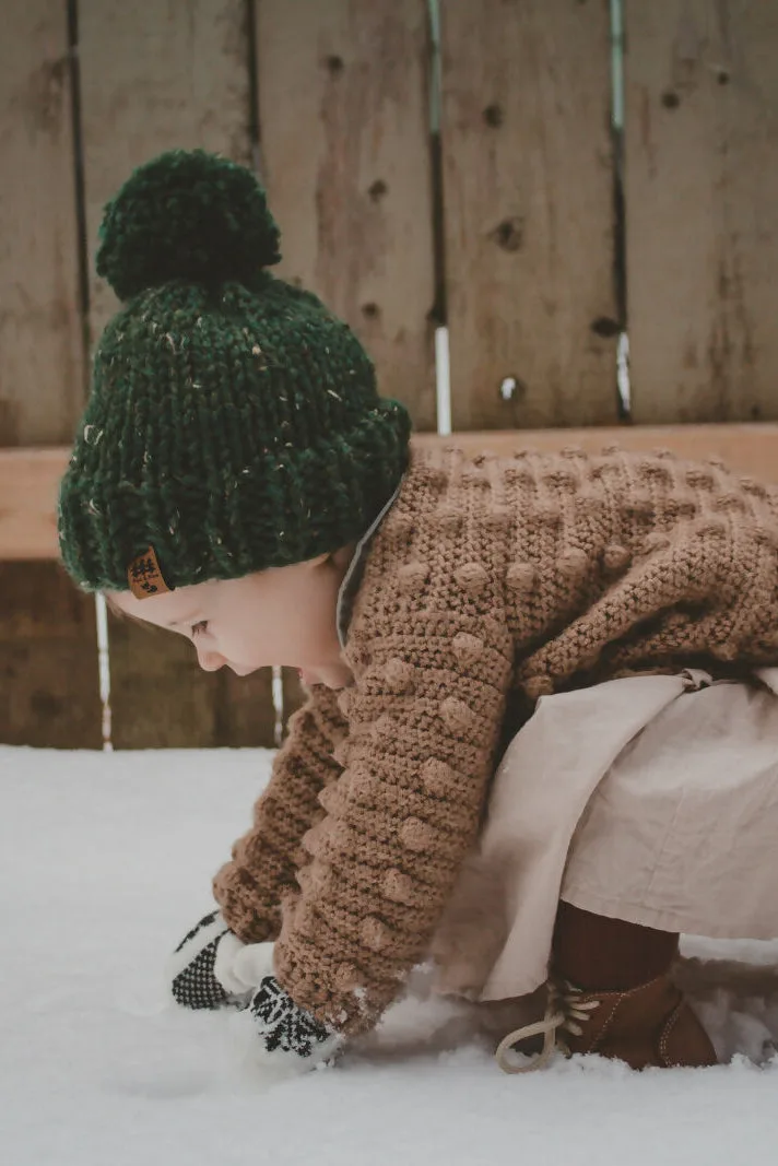 How to Crochet Santa Pompom Hats: A Quick Holiday Gift Idea