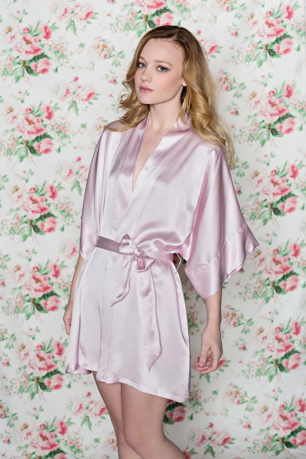 Samantha Silk Kimono für Bräute und Brautjungfern zum Fertigmachen in Rosé - Stil 300
