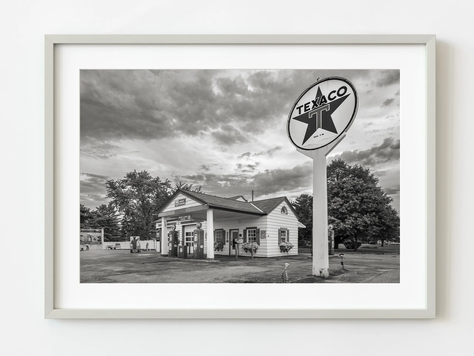 Retro Charm of Dwight Illinois Ambler's Texaco on Route 66 | Limited Edition of 10