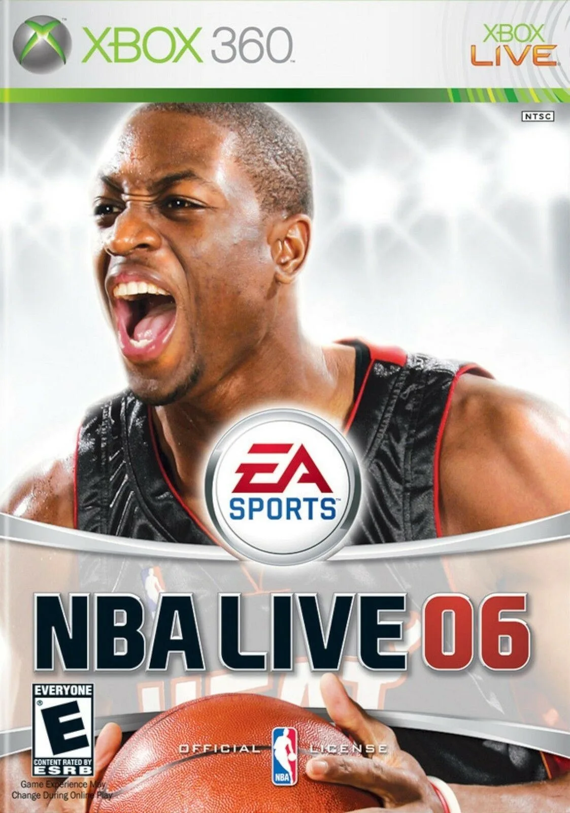 NBA Live 06 vs NBA 2K15: retro vs moderno