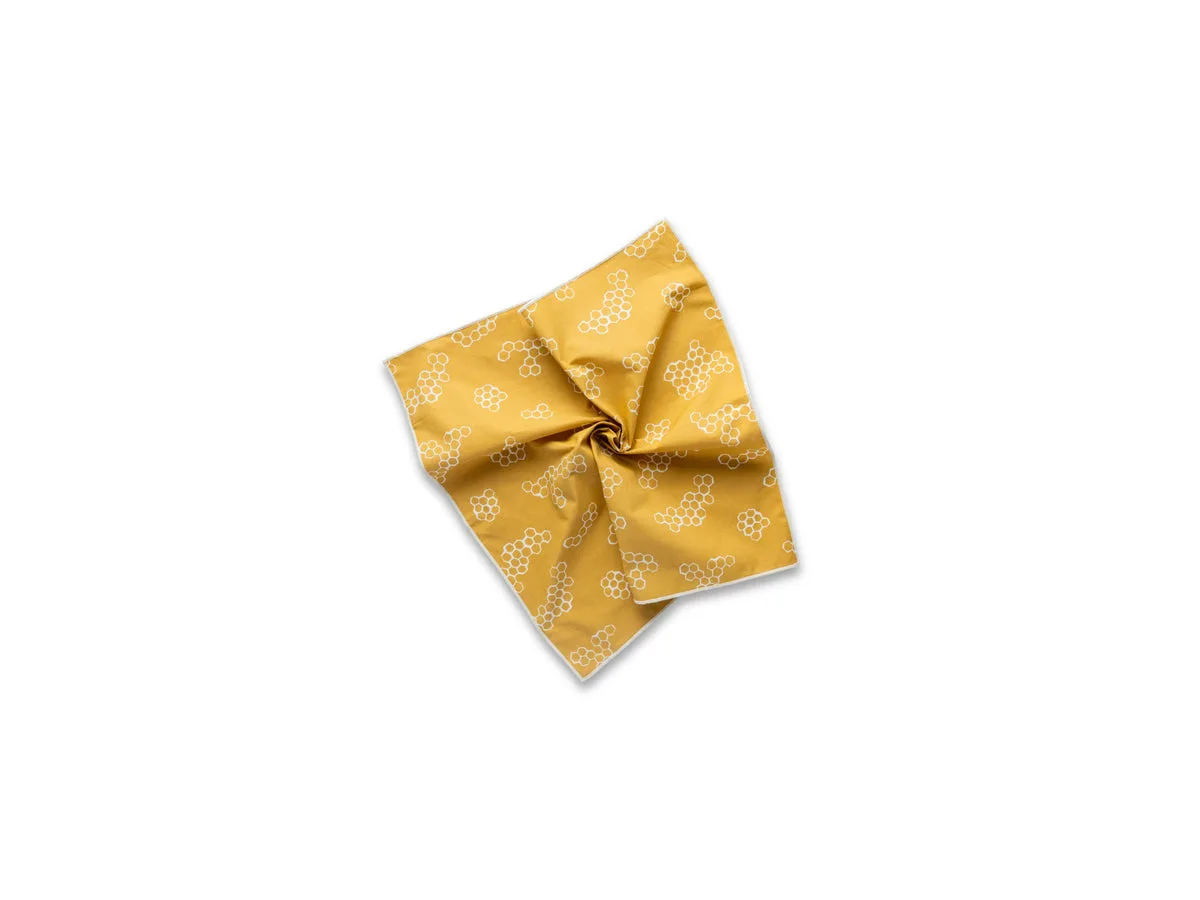 Reusable Gift Wrap vs. Paper Gift Wrap: Cost, Waste, and Aesthetics Compared