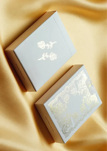 INNOCENCE GOLD FOIL EDITION PLAYING CARDS