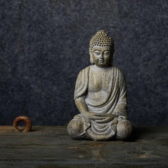 Jak vybrat meditační sochu Buddhy do zahrady