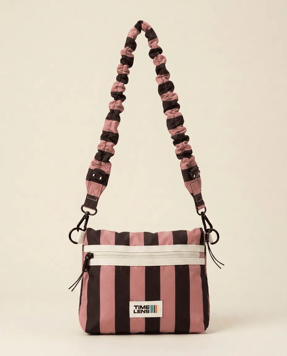 Guide des sacs TimeLens : Banane 80's Pink Gold vs Sacoche