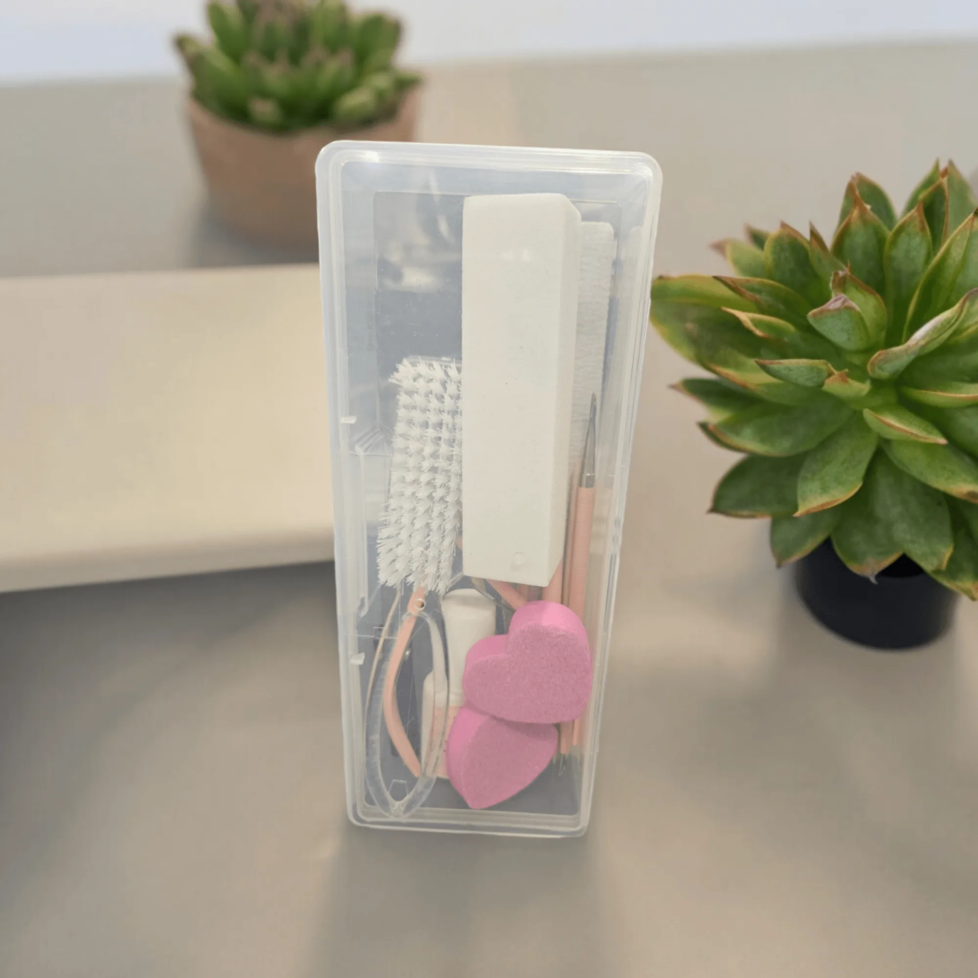 Comment utiliser un kit de manucure pour une manucure gel qualité salon à la maison