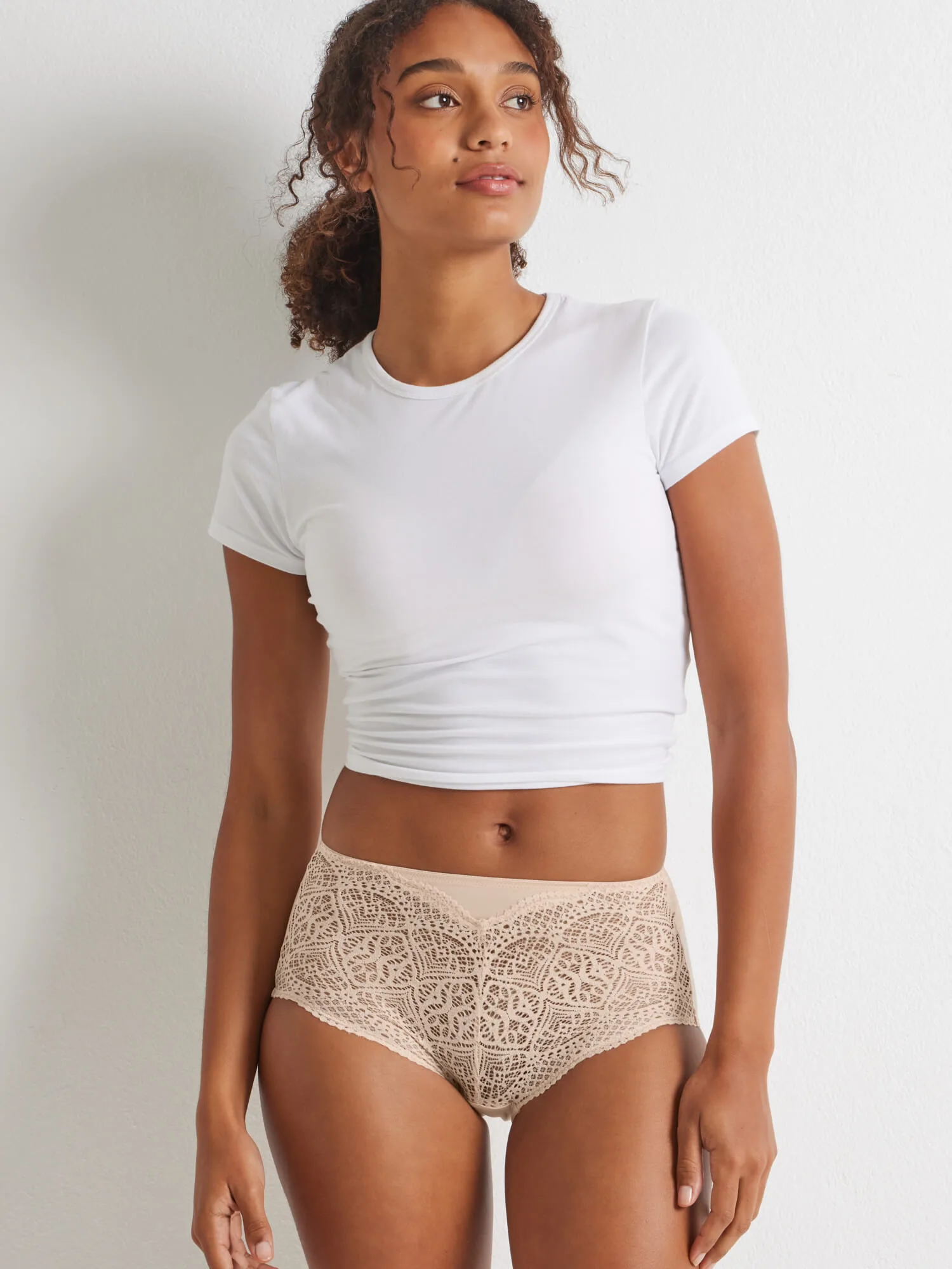 Culotte quotidienne en micro et dentelle géométrique (465G)