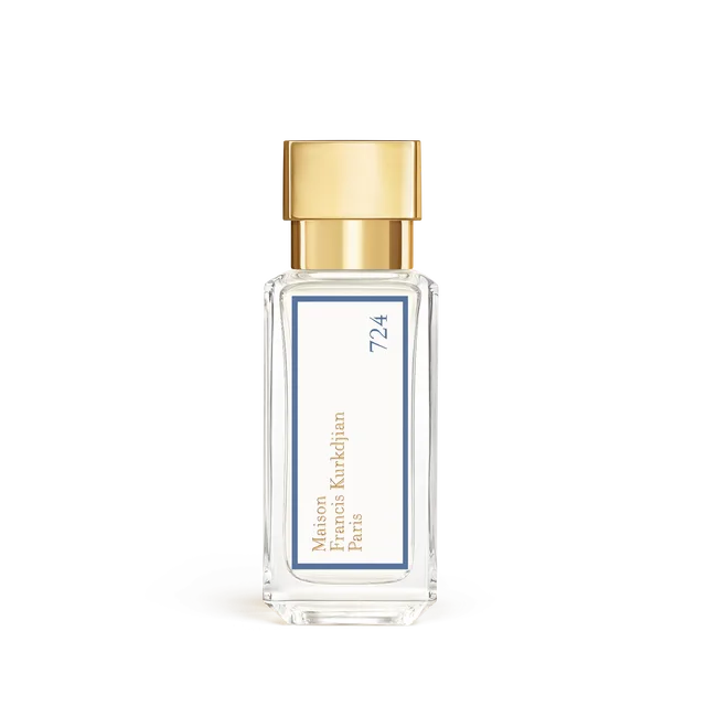 How to Use Perfume Samples and Travel Sprays: A Practical Guide