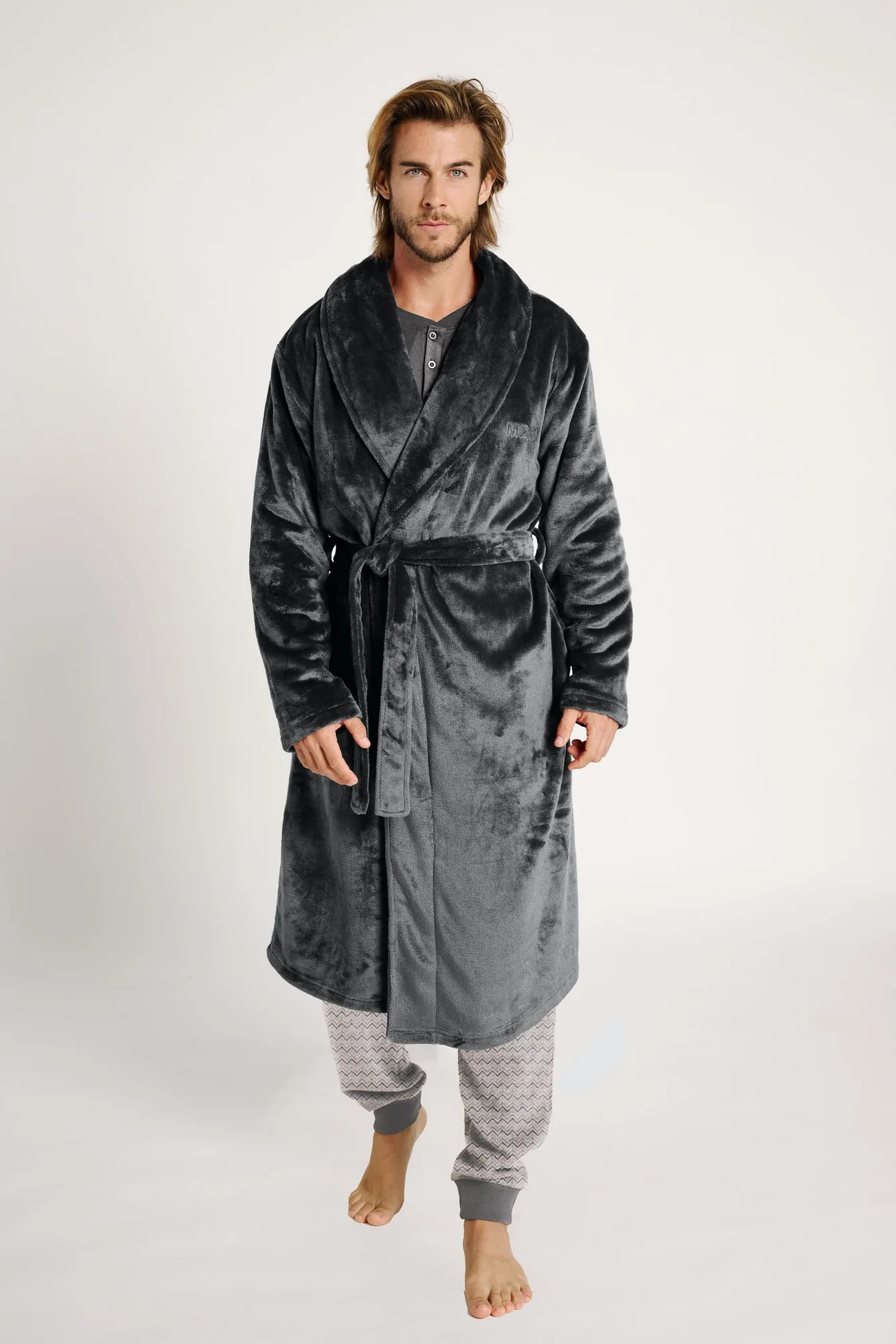 Bata larga hombre cinturón gris | MUYDEMI