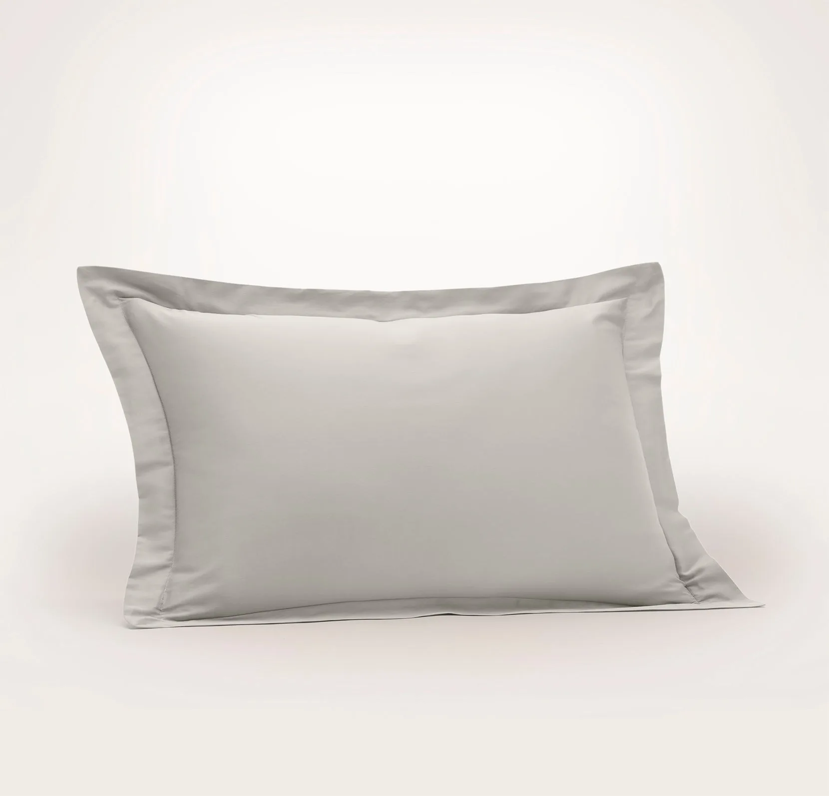 The Evolution of Luxury Bedding: Trends Over the Decades