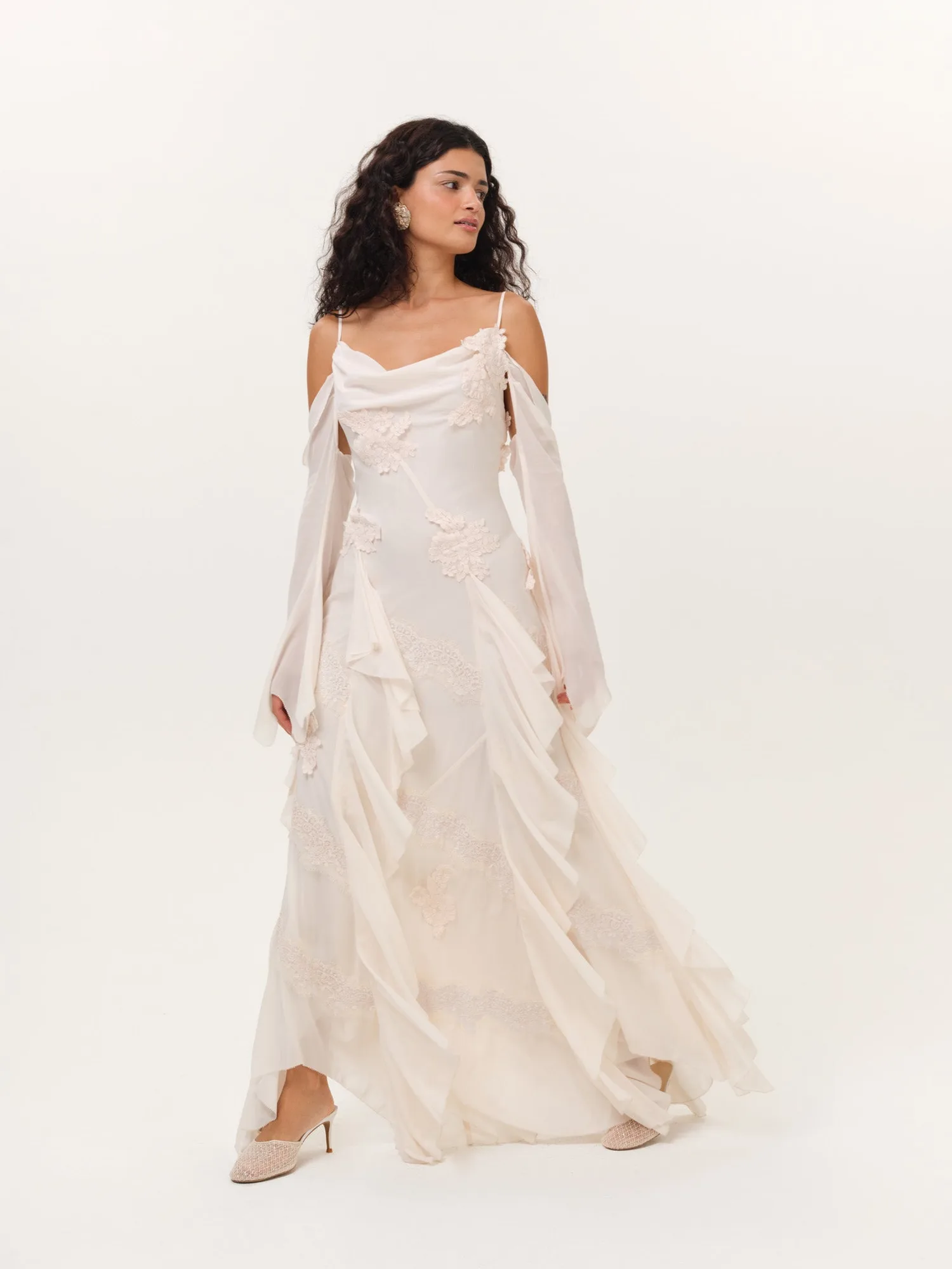 Vestido Cherie Maxi vs. otros vestidos llamativos: ¿Cuál te queda?