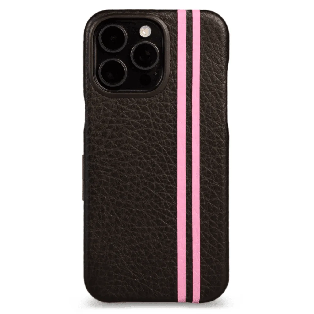 Leather Phone Case vs. Plastic Case: Which Is Better for Your iPhone?