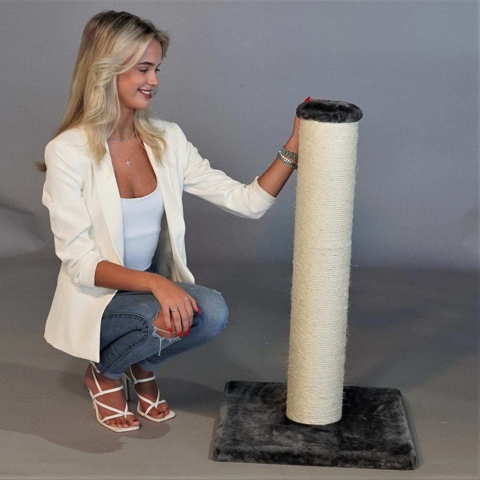 Ragdoll Scratcher Dark Grey
