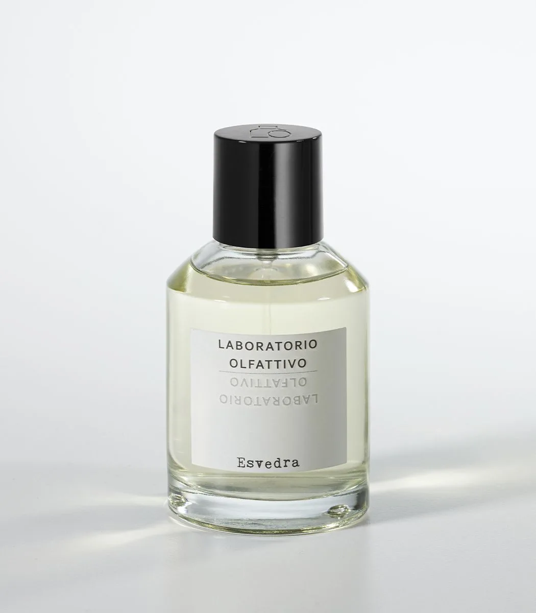 The Best Way to Apply Perfume Spray for Maximum Effect: Expert Tips from Laboratorio Olfattivo