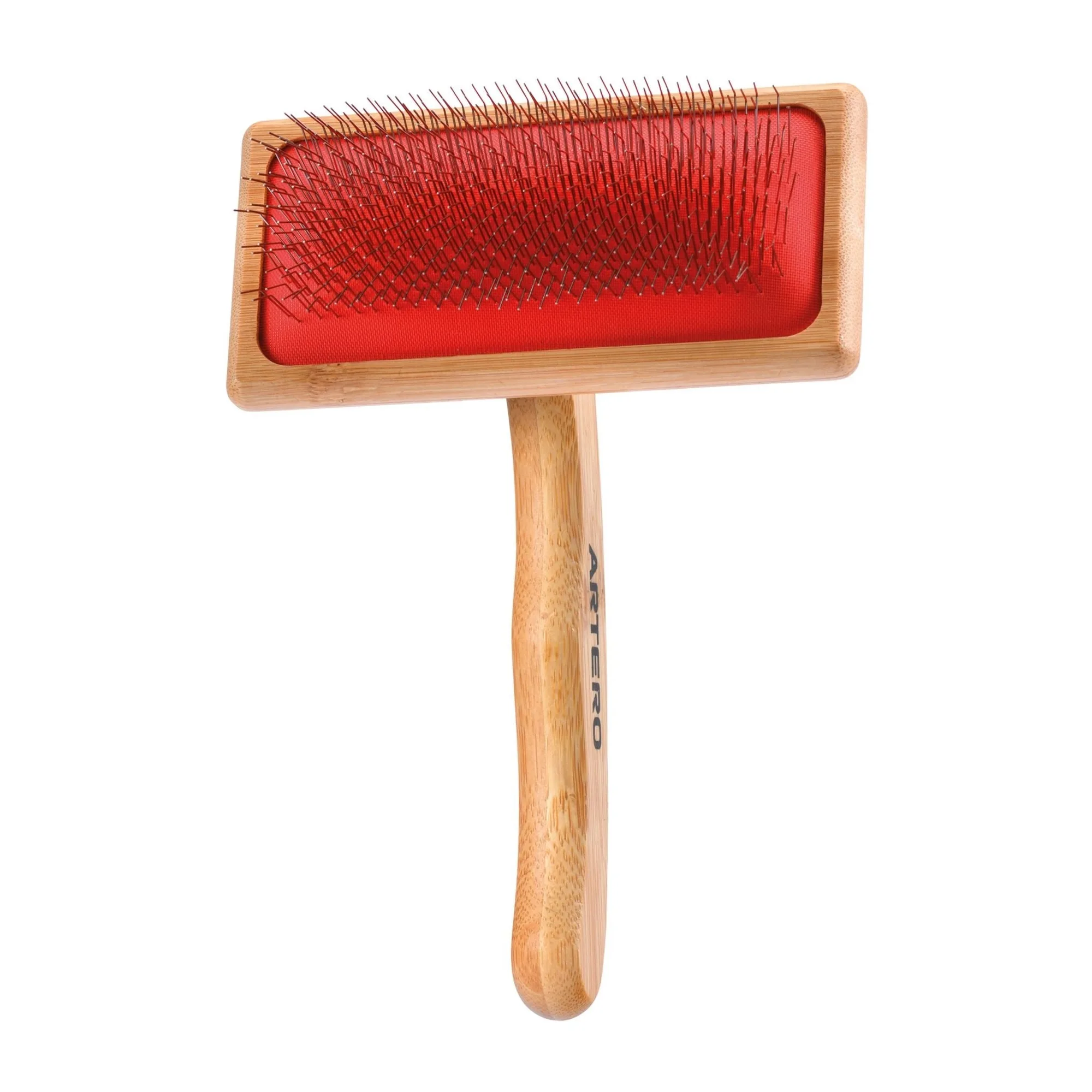 Comment utiliser la brosse Artero Pin Slicker sur le pelage d'un chien