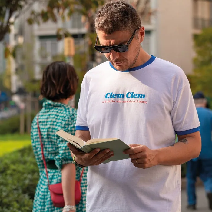 How to Organize a Time Capsule with Clementoni T-Shirts