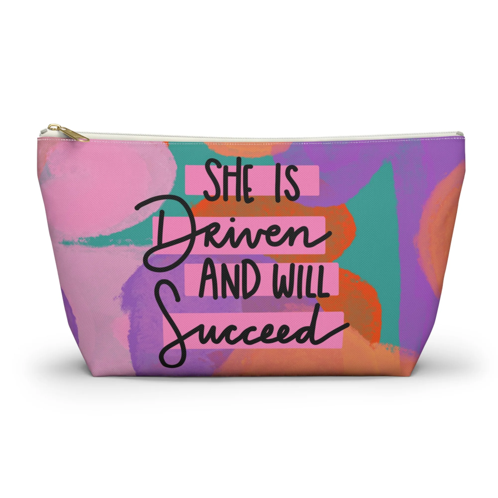Bolsa de accesorios "She is Driven and Will Succeed" con fondo en T