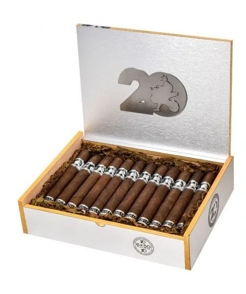 Acid 20 Robusto Maduro vs Punch Diablo Diabolitos