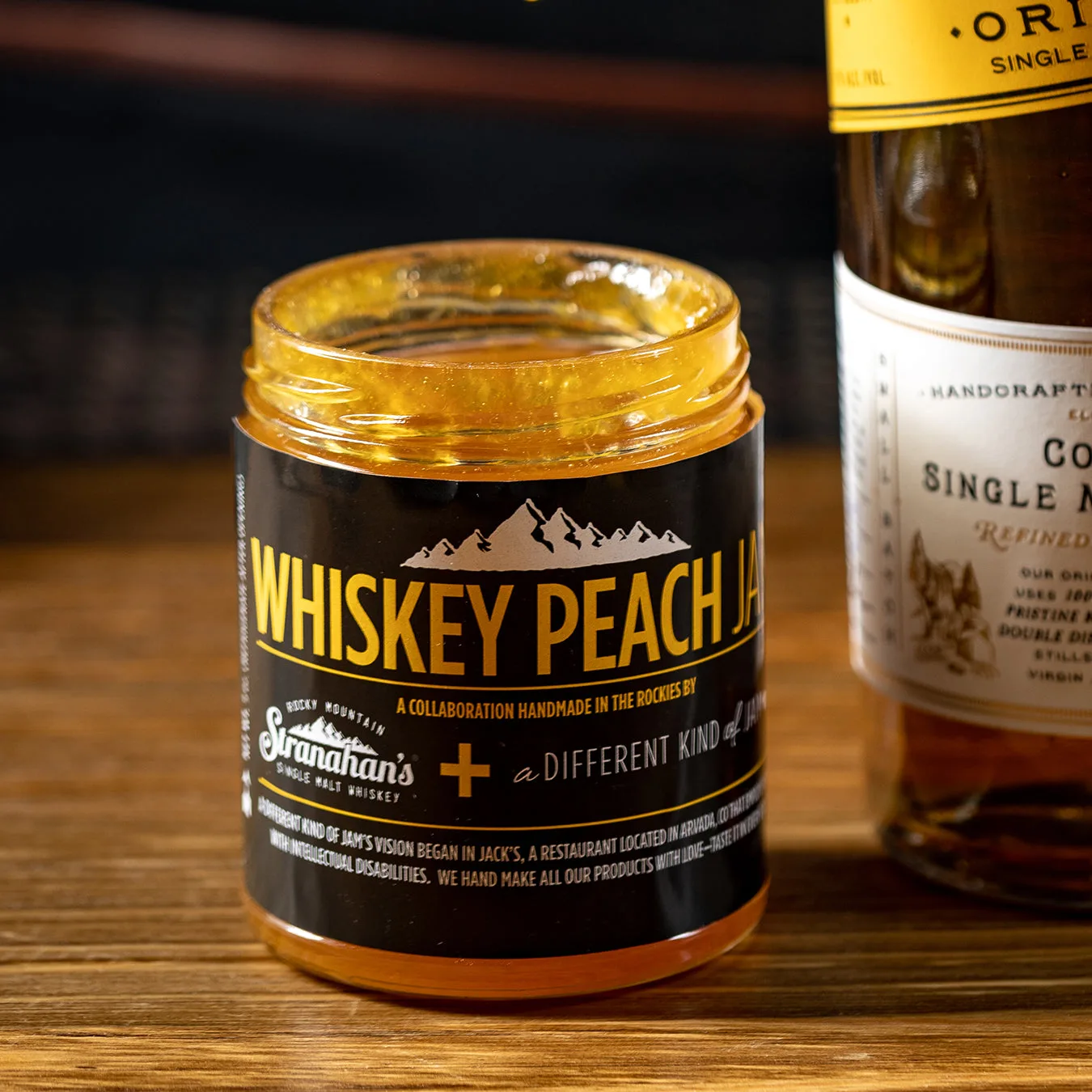 Logo Tumblers vs. Glassware: Which Keeps Drinks Colder?