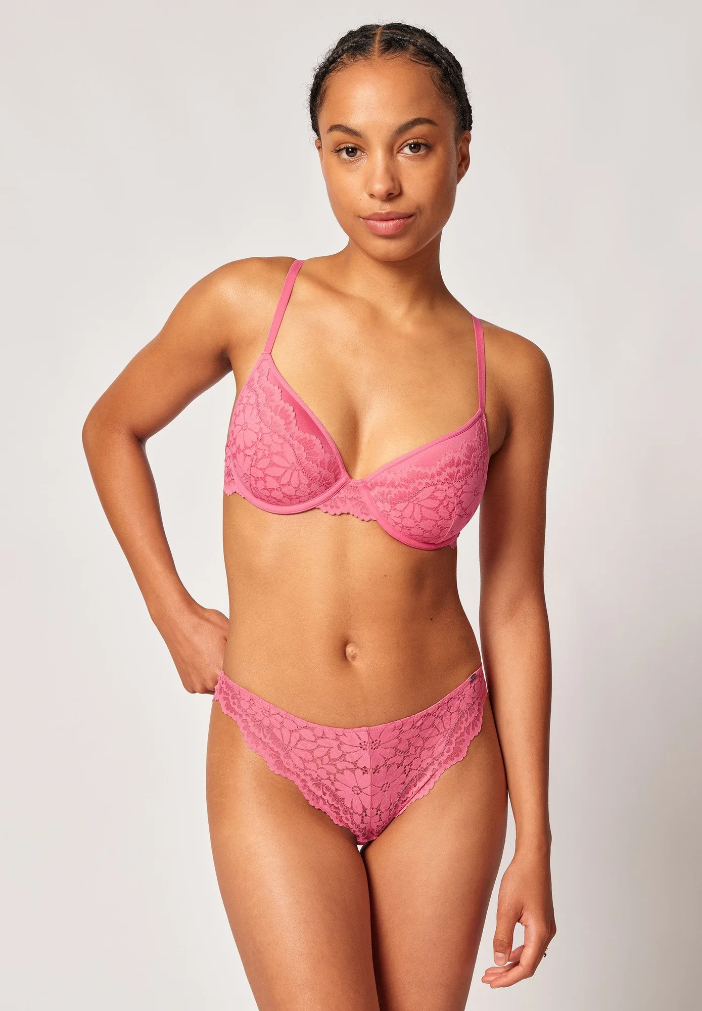 Lace Bras: How to Choose Lace That Feels Comfortable, Not Scratchy