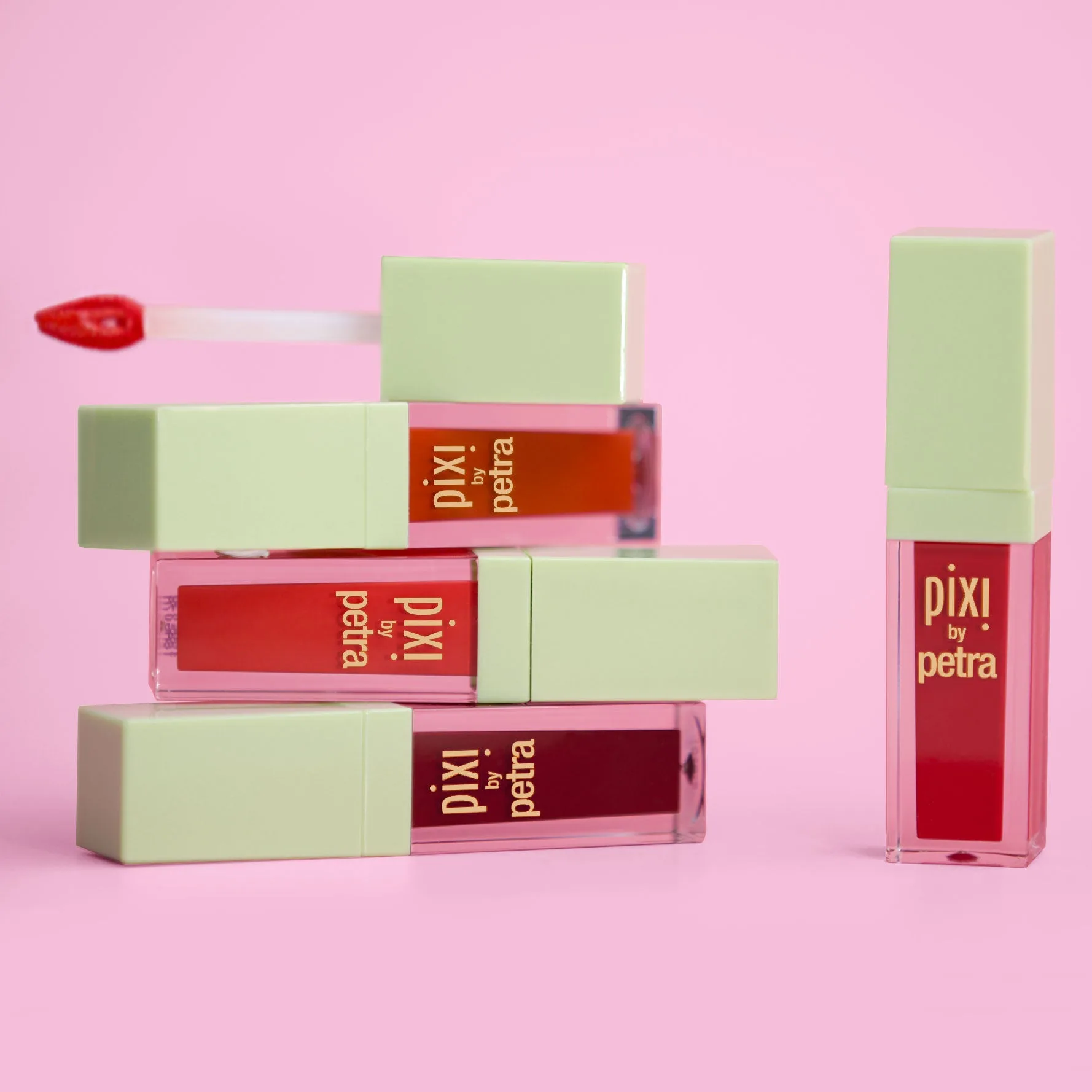 MatteLast Liquid Lip vs Gloss: How to Choose the Perfect Lip Finish for Any Occasion