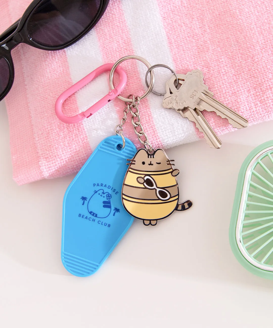 Pusheen Tropical Vacation Keychain